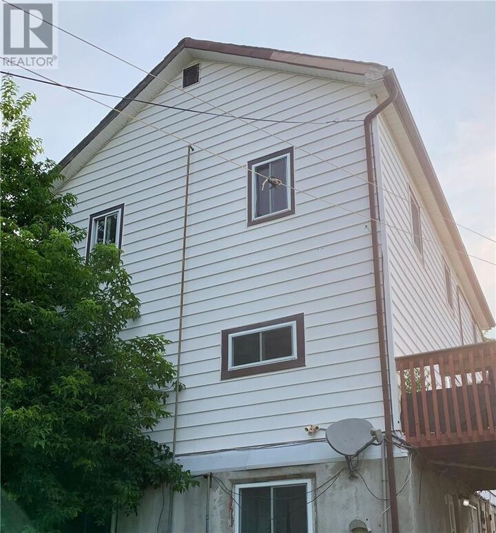 Property Photo:  421 Burton Avenue  ON P3Y 1A8 