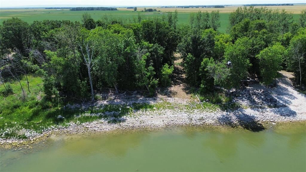 Property Photo:  31 Bayduza Drive  MB R7N 3B3 