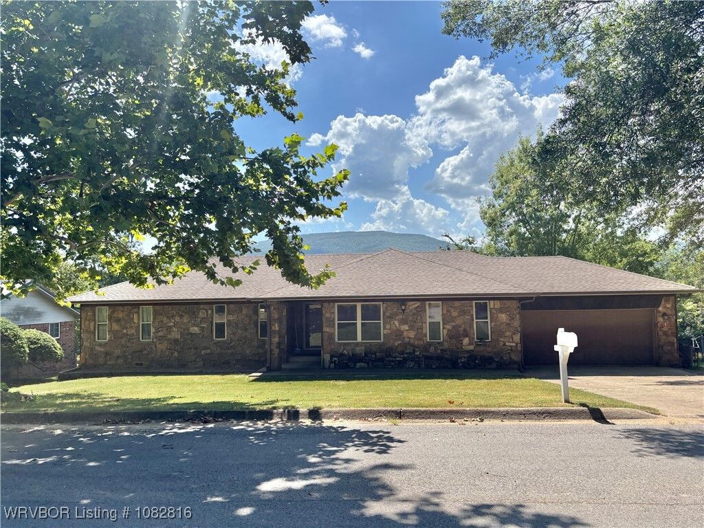 Property Photo: 115 Crest Drive OK 74953