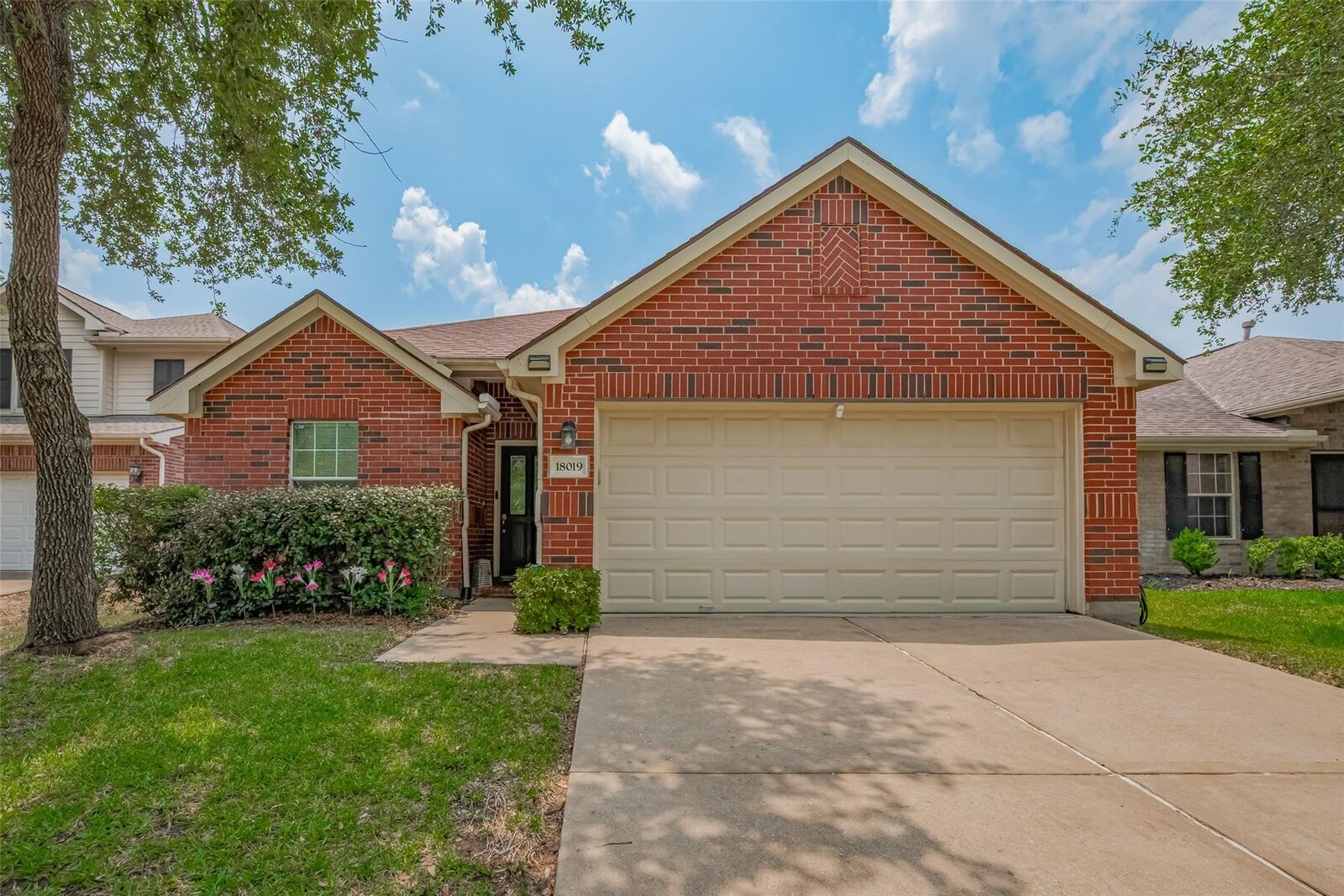 Property Photo:  18019 Iris Edge Way  TX 77429 