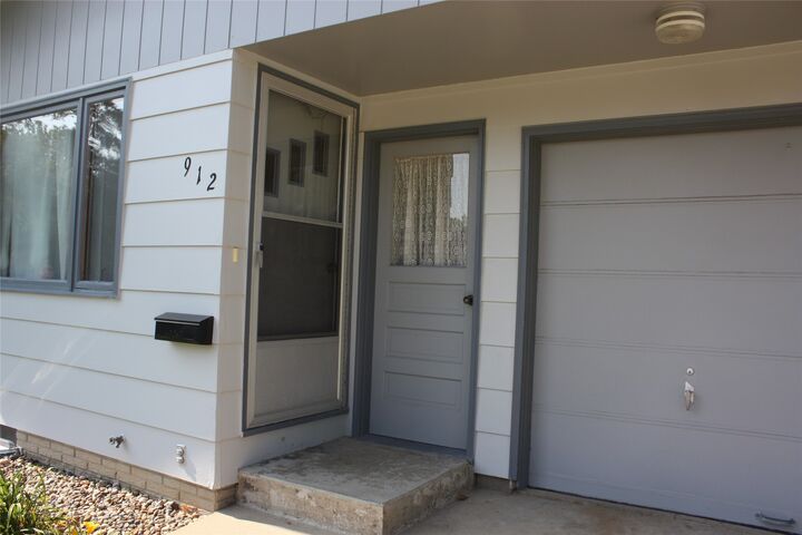 Property Photo: 912 Franklin Street IA 50219