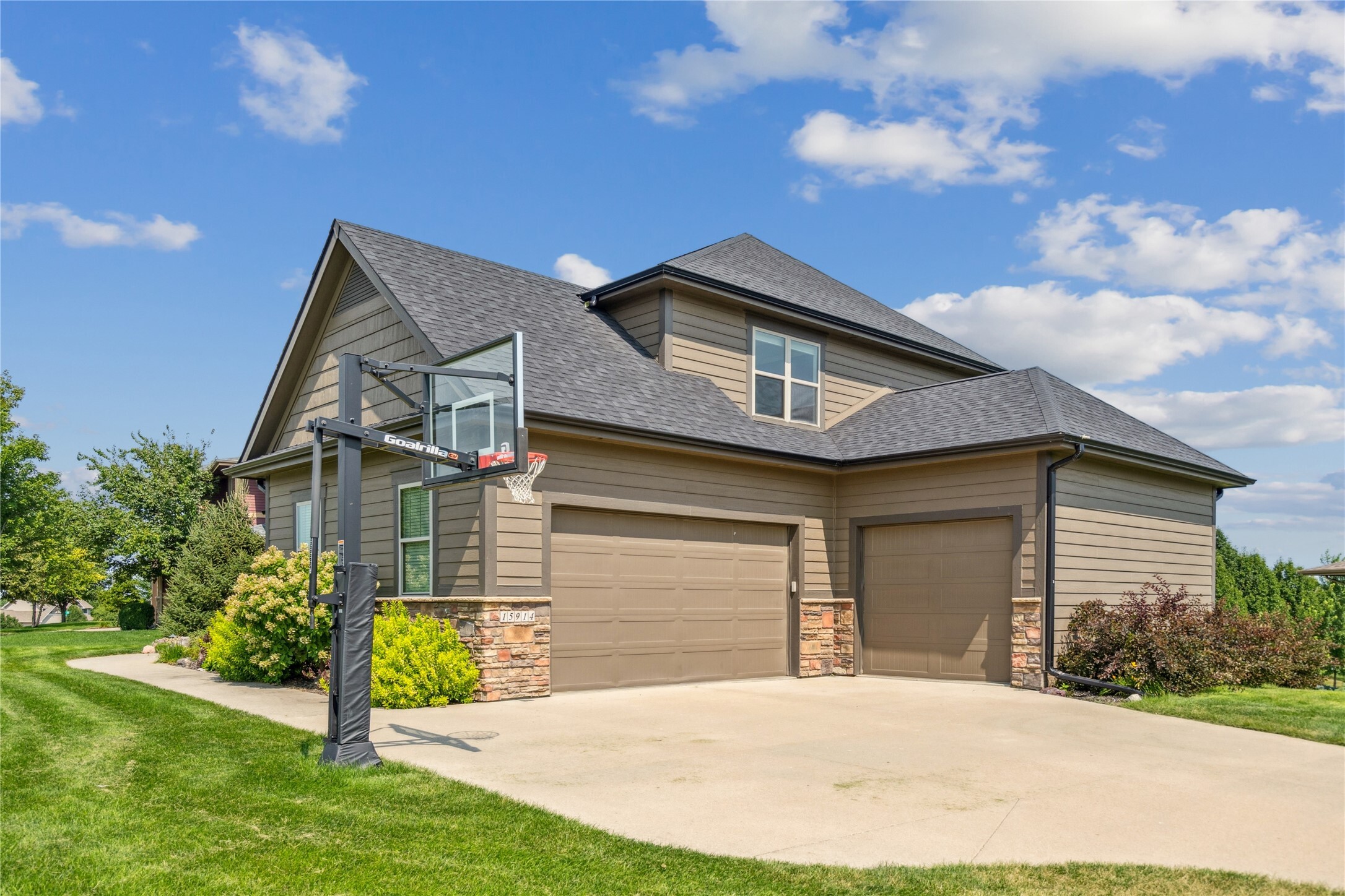 Property Photo:  15914 Wilden Drive  IA 50323 