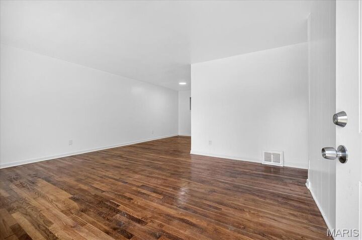 Property Photo:  1050 Ozment Drive  MO 63033 
