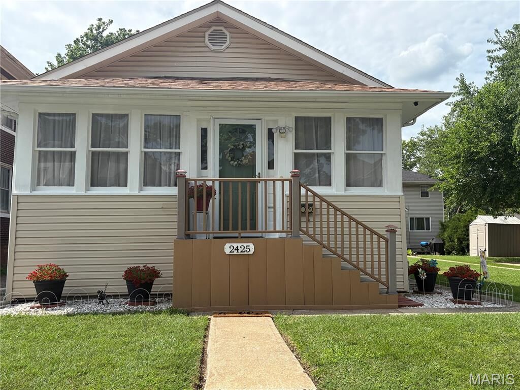 Property Photo: 2425 State Street IL 62040