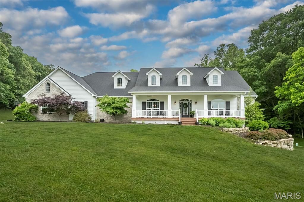 Property Photo:  18466 Hencken Valley Estates Drive  MO 63069 