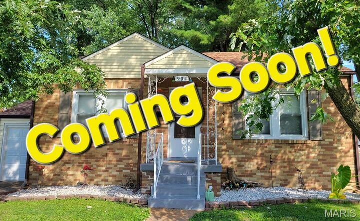 Property Photo: 904 N New Florissant Road MO 63031