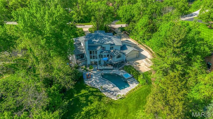 Property Photo:  12826 Topping Manor Drive  MO 63131 