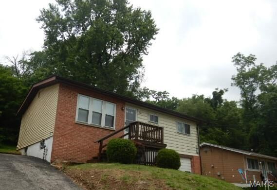 Property Photo:  220 Ruggles Road  MO 63135 