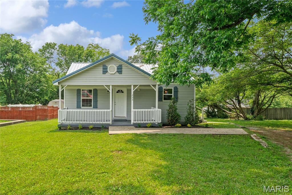 Property Photo: 233 Oconnell Street MO 63701