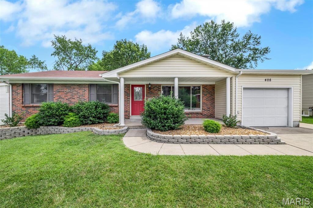 Property Photo:  408 Elmwood Drive  MO 63301 