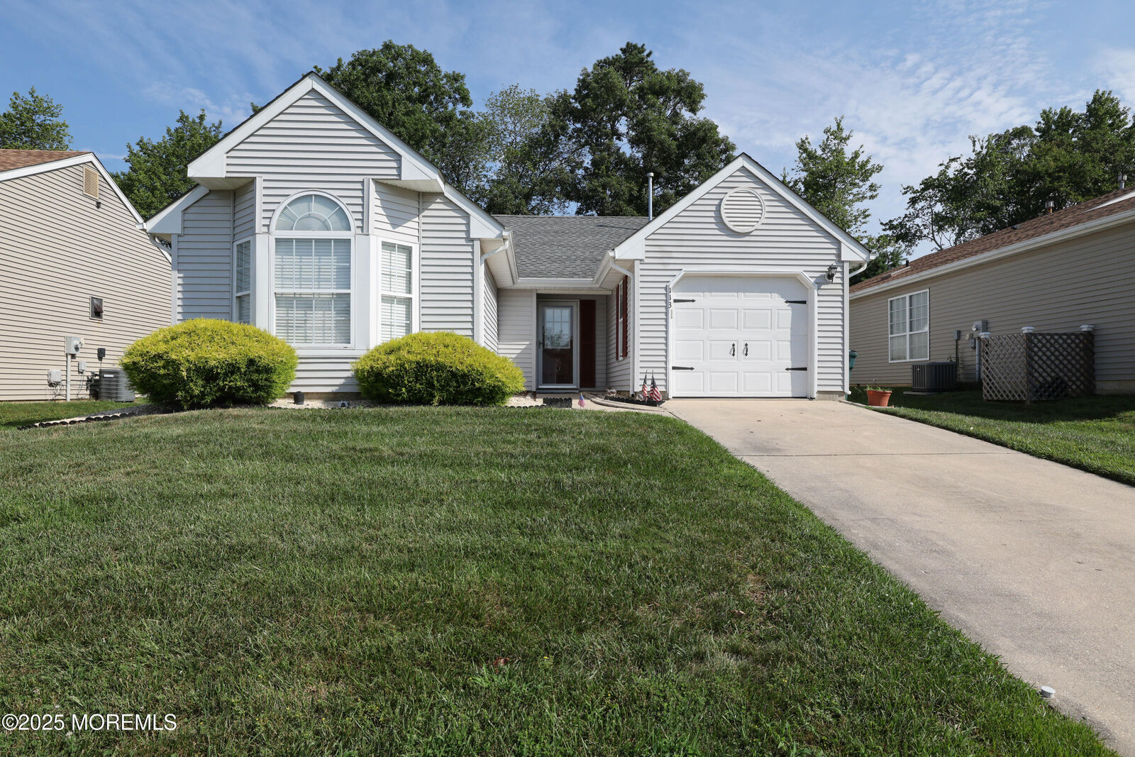 Property Photo: 113 Danbury Drive NJ 08087