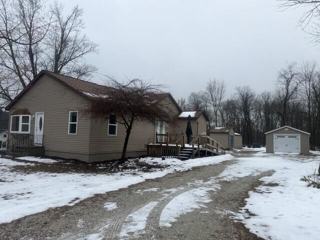 Property Photo: 11365 Warner Avenue MI 49327