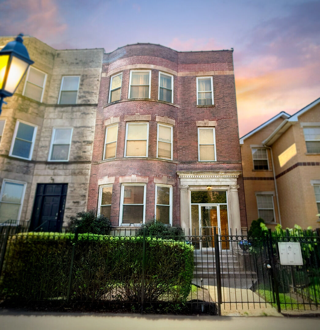 Property Photo:  3536 S Prairie Avenue 1  IL 60653 