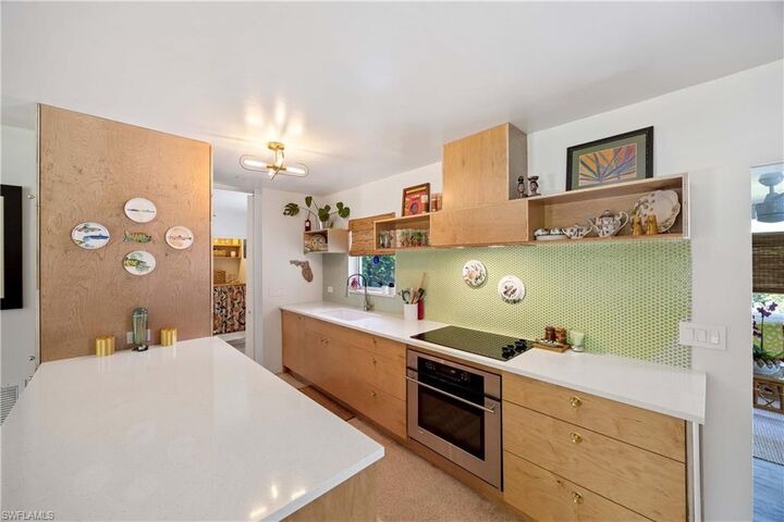 Property Photo:  1304 Milano Dr  FL 34103 