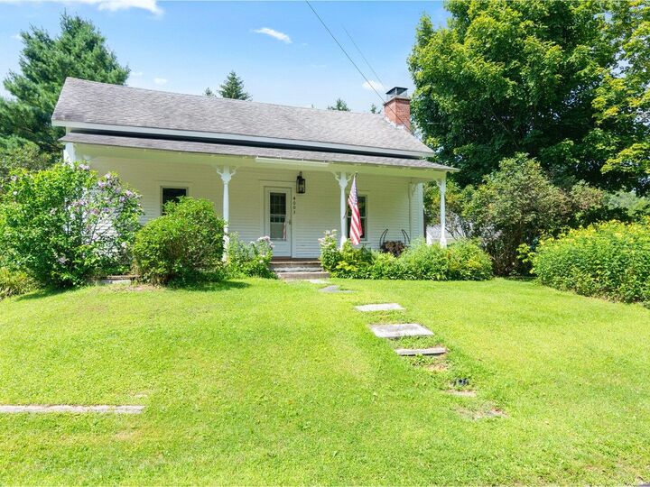 Property Photo:  4003 River Road  VT 05472 