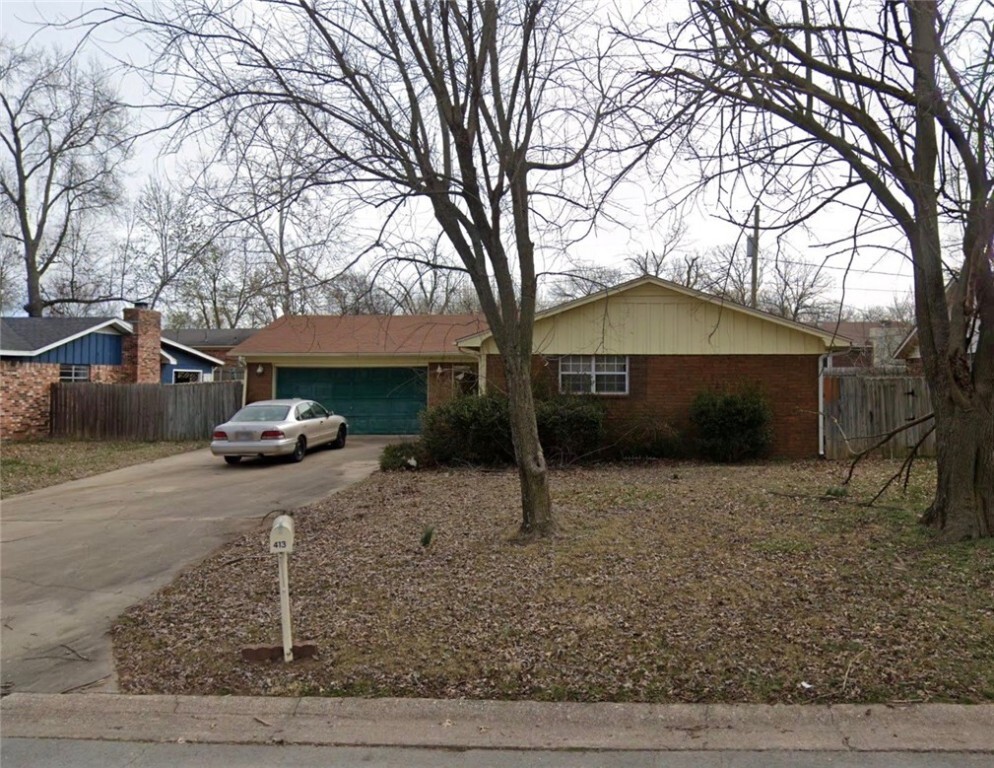 Property Photo:  413 Rodric Circle  AR 72761 