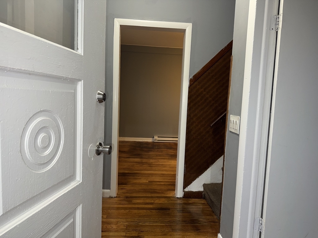 Property Photo:  33 Lincoln 33  MA 01040 