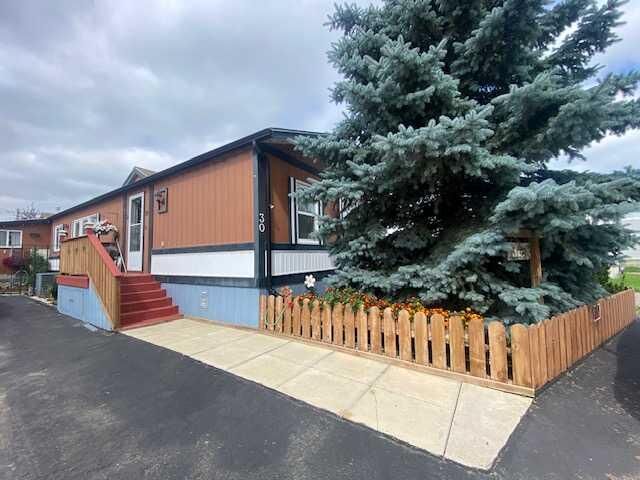 30 Lake Stafford Crescent E  Brooks AB T1R 0P5 photo