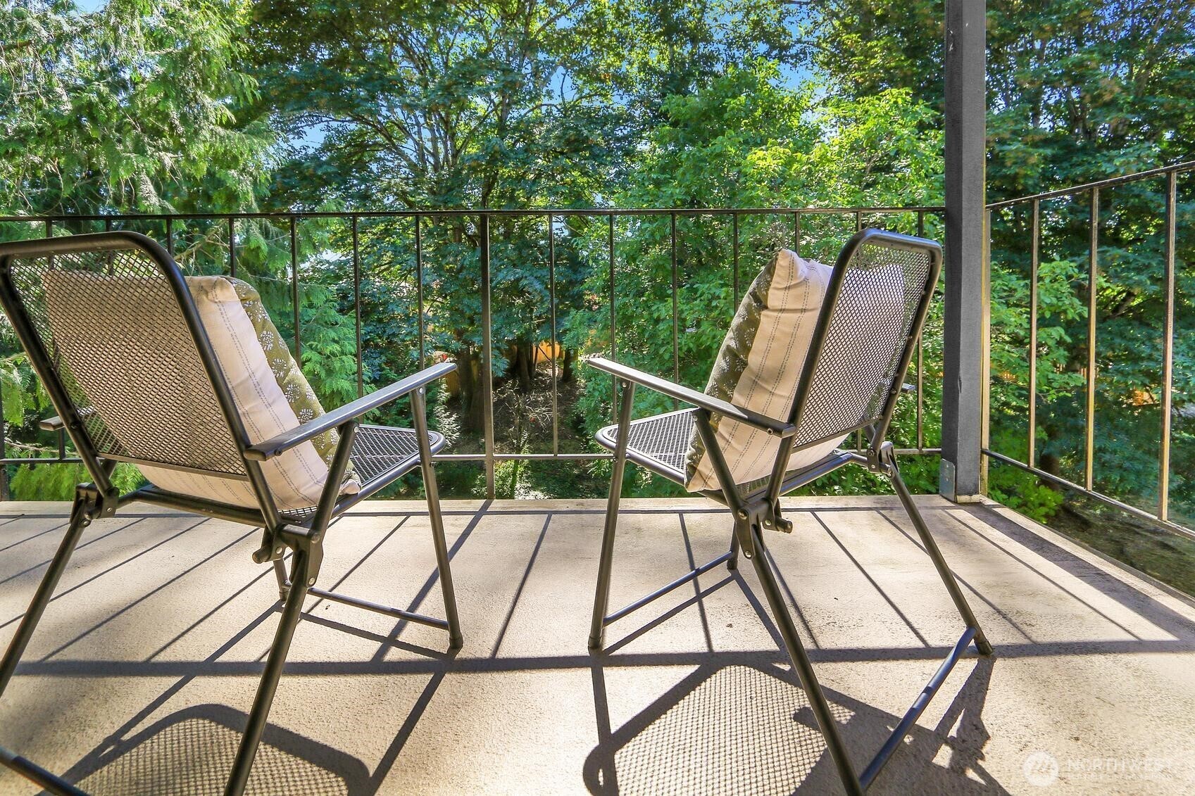 Property Photo: 10005 235th St A301 WA 98031