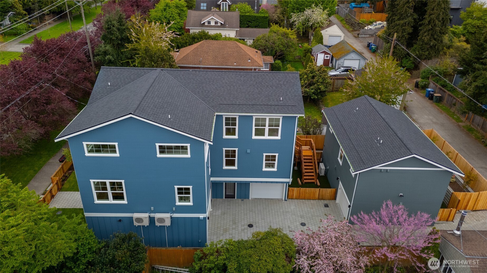 3637  34th Avenue W  Seattle WA 98199 photo