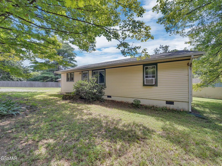 Property Photo: 9902 Old Rutledge Pike TN 37806