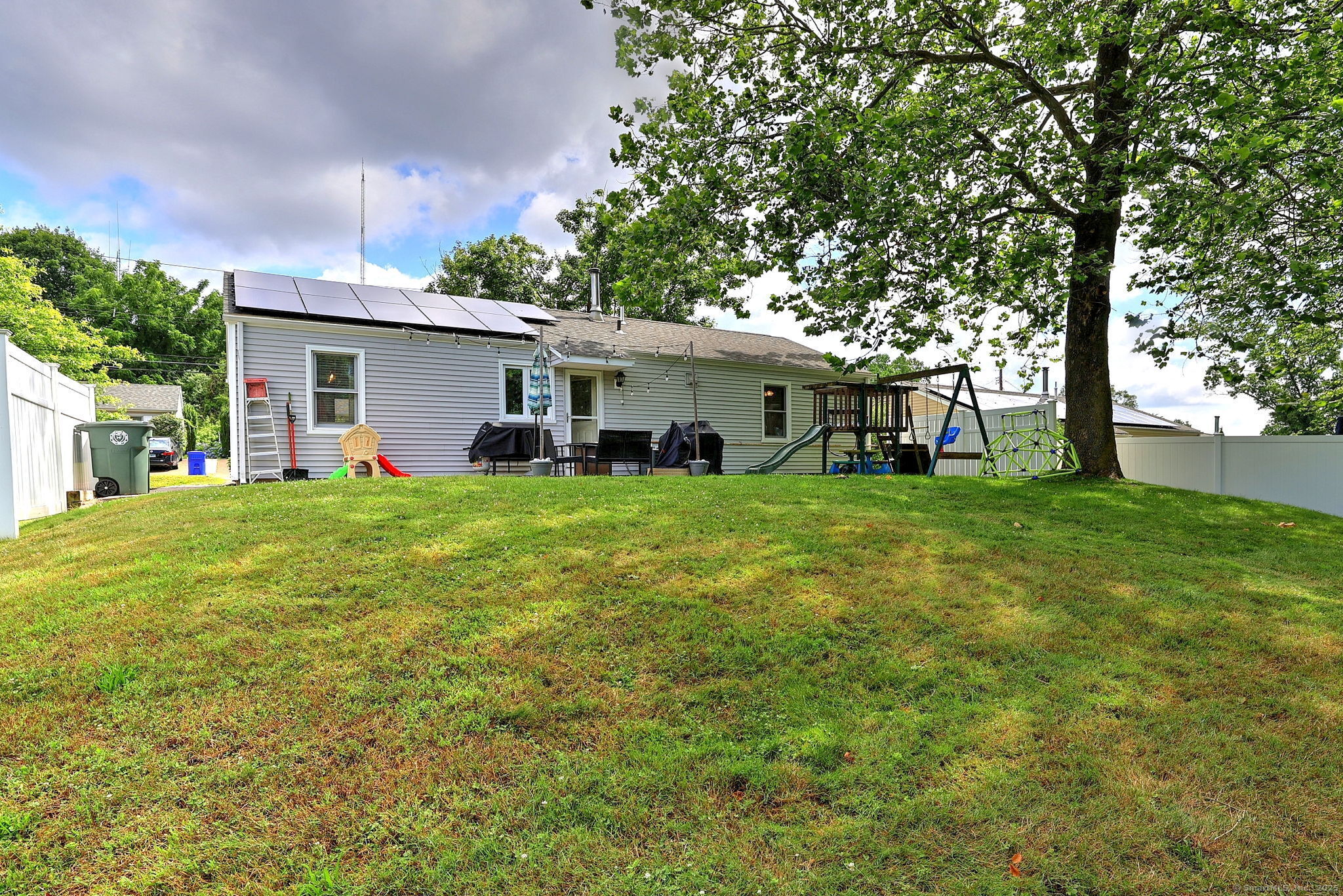 Property Photo: 4 Alpha Street CT 06460