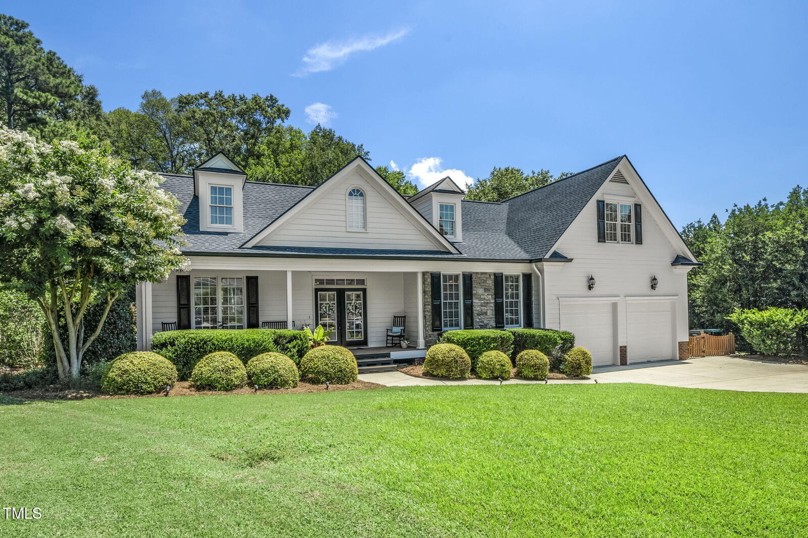 Property Photo:  1106 Green Knob Court  NC 27526 