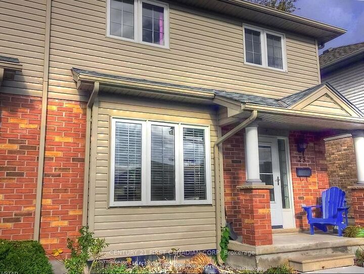 Property Photo: 1920 Marconi Boulevard 23 ON N5V 4X8