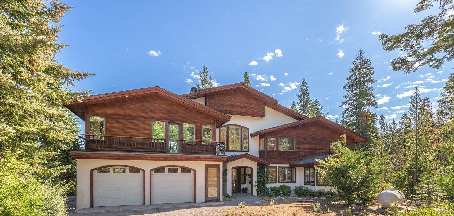 Property Photo:  3126 Sierra Crest Court  CA 96146 