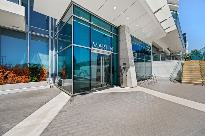 Property Photo: 1500 Martin Street 1601 BC V4B 0C2