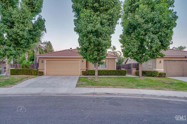 5004 Mill Wheel Drive  Bakersfield CA 93313 photo