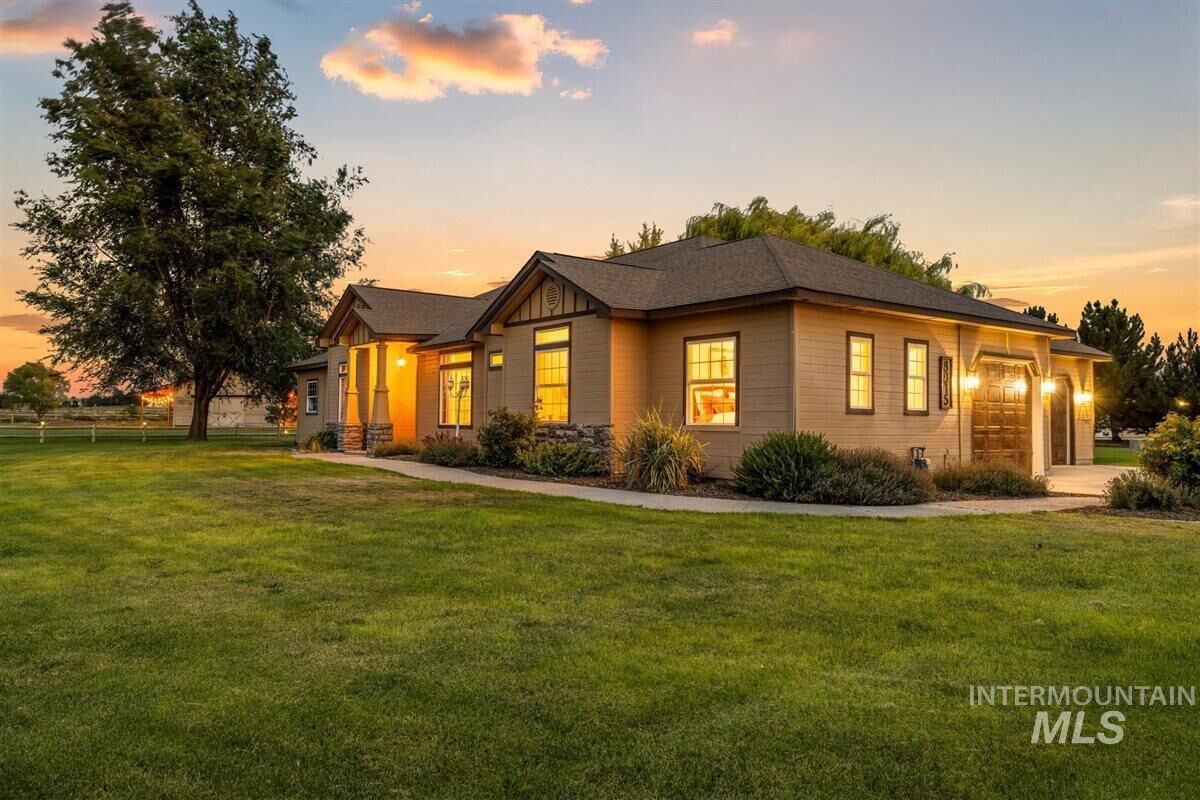 Property Photo: 8815 Lake Shore Dr ID 83686