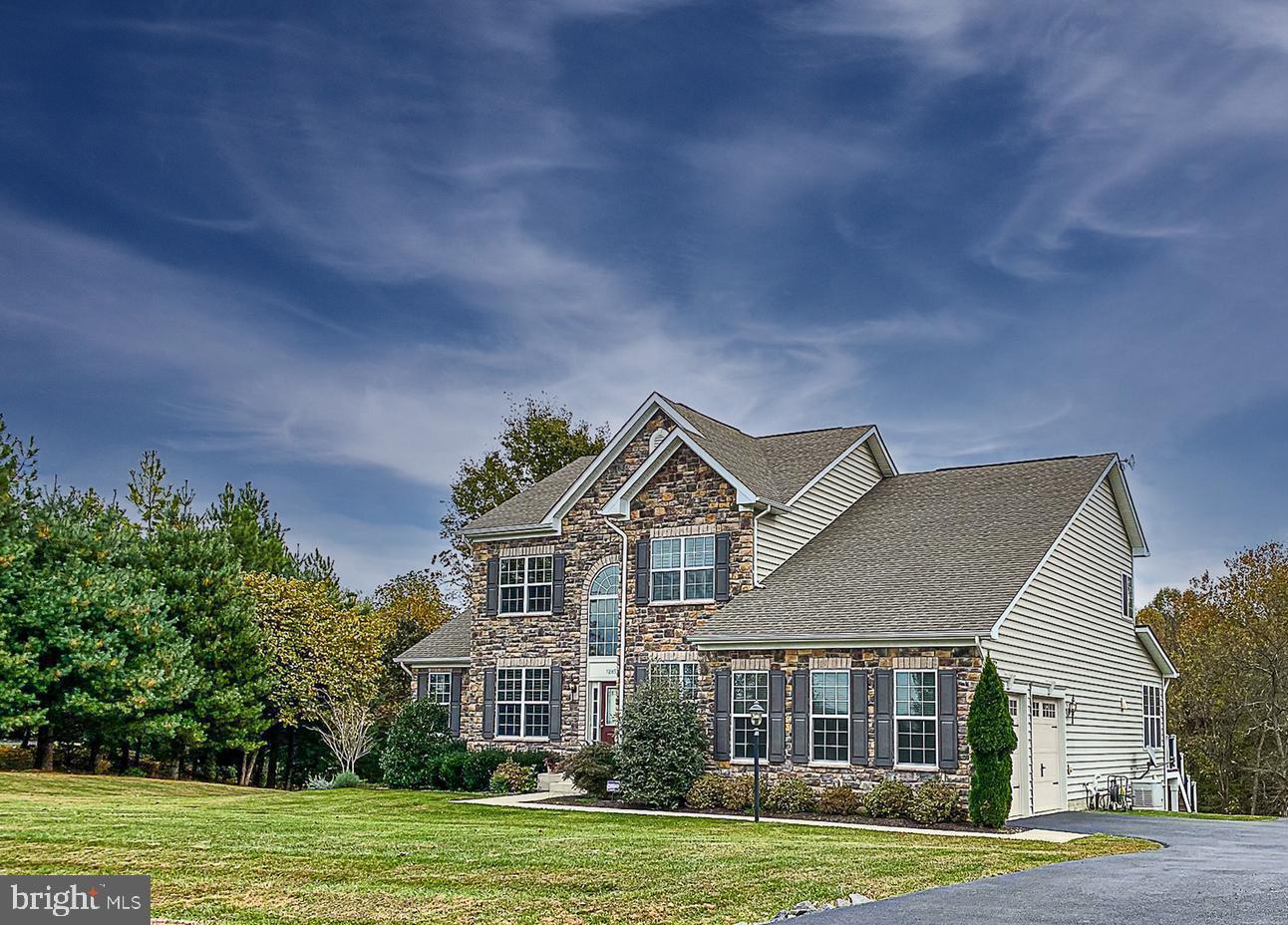 Property Photo: 12851 April Circle VA 20180
