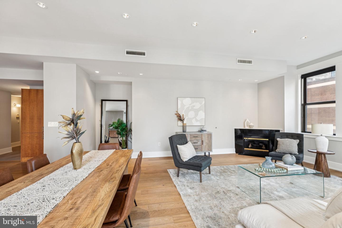 Property Photo: 1515 Locust Street 800 PA 19102