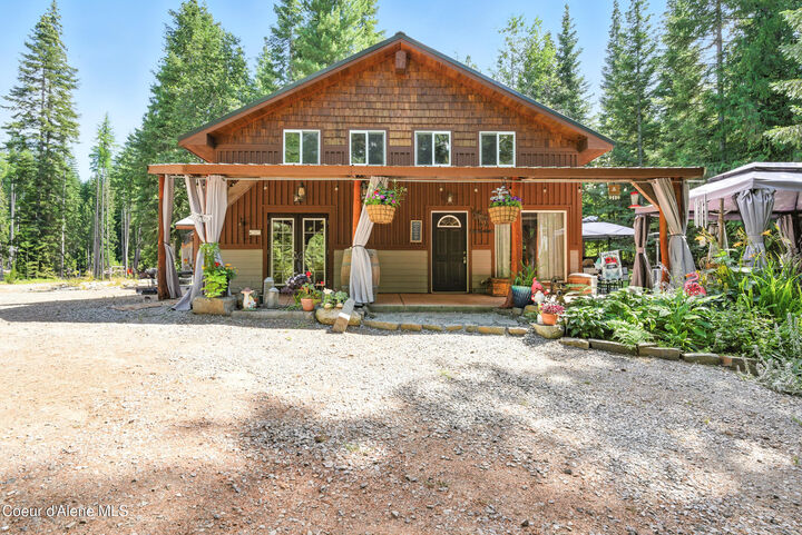 Property Photo: 528 Trapper Creek Rd ID 83864