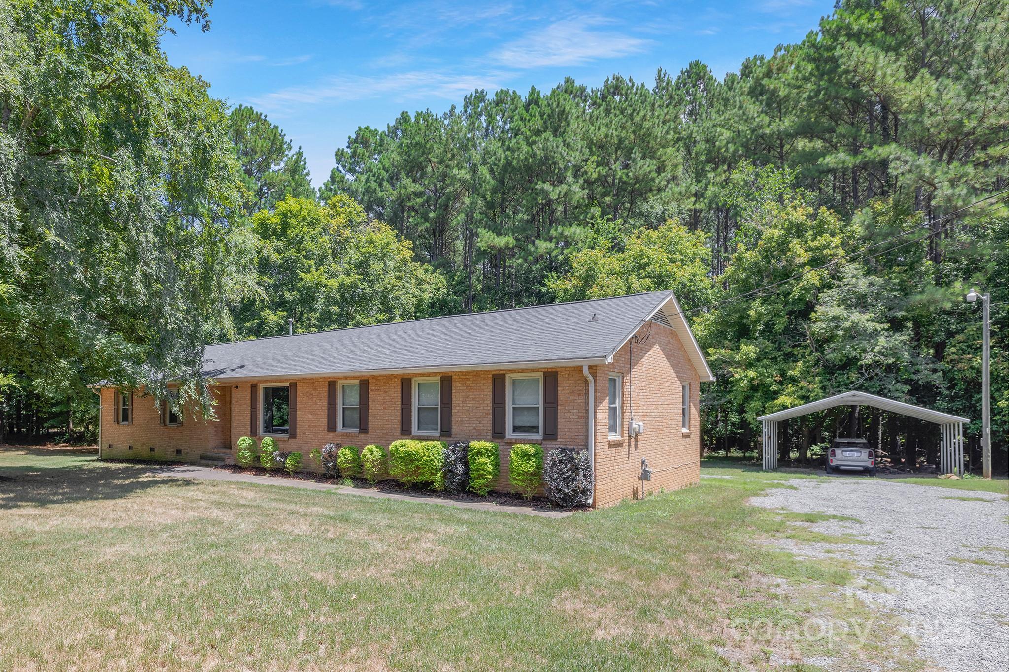 Property Photo: 5930 Astor Drive NC 28075