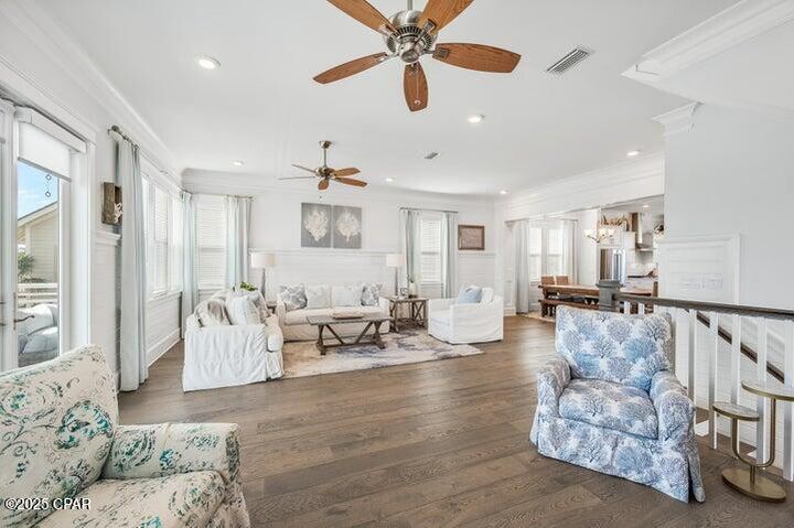 Property Photo: 21 Pleasant Street FL 32461