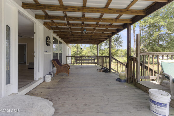 Property Photo: 3361 Yvonne Drive FL 32428