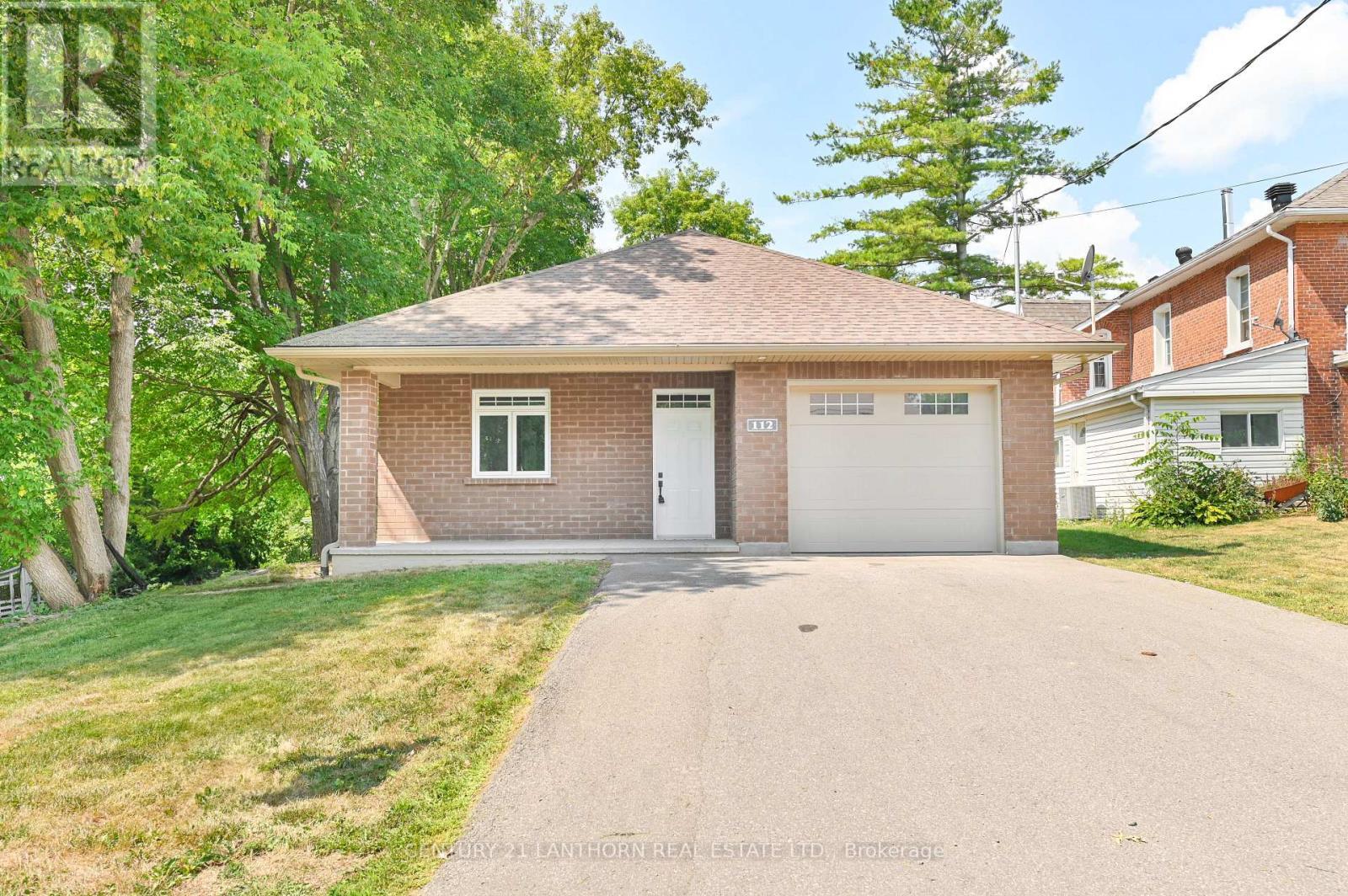 Property Photo: 112 Rollins Street ON K0K 2K0
