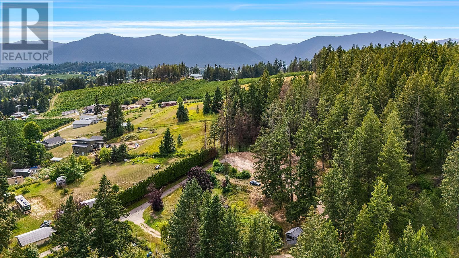 Property Photo:  3930 3 Highway  BC V0B 1K0 