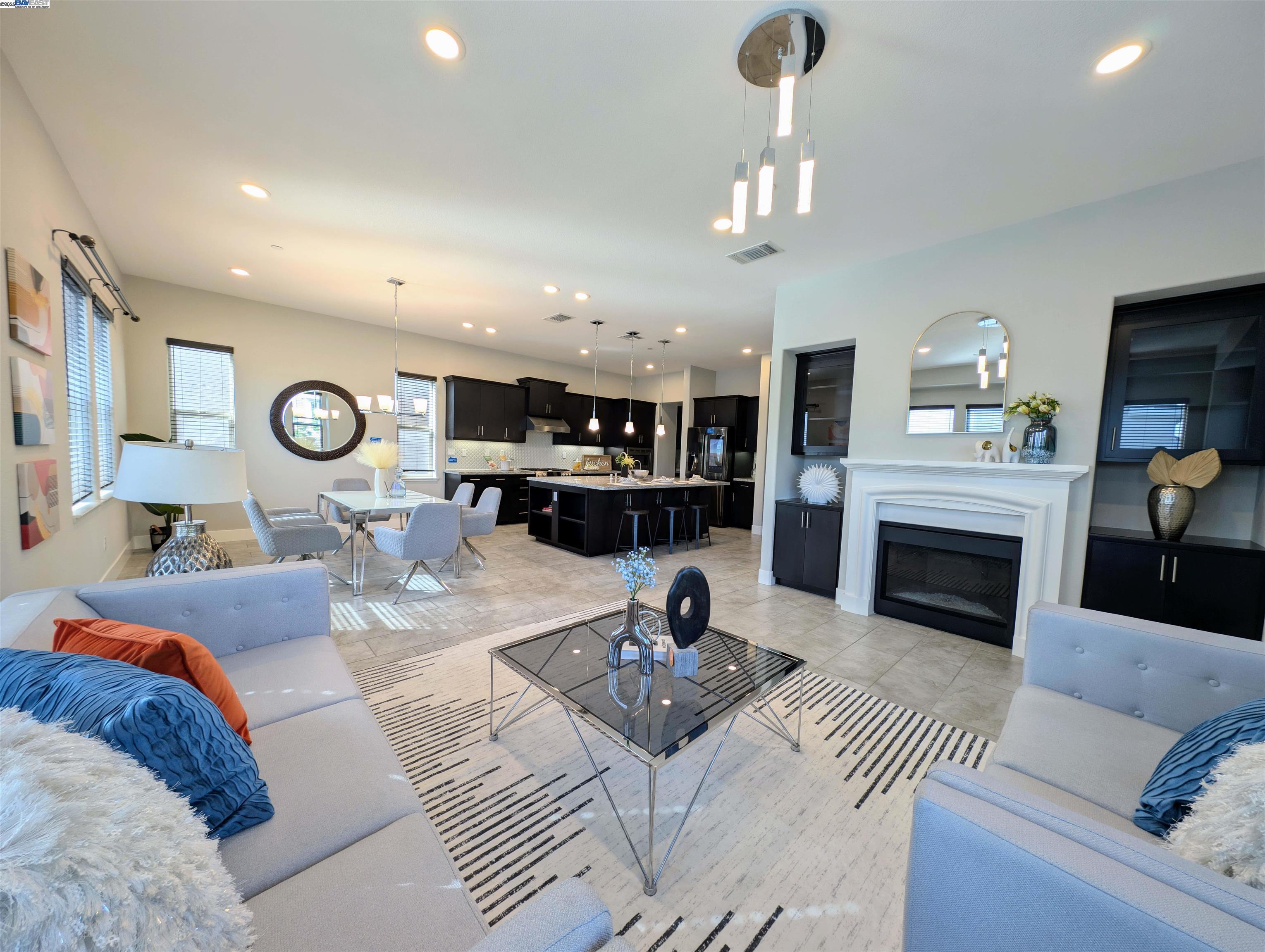 Photo de la propriété:  1380 Brookline Loop  CA 94566 