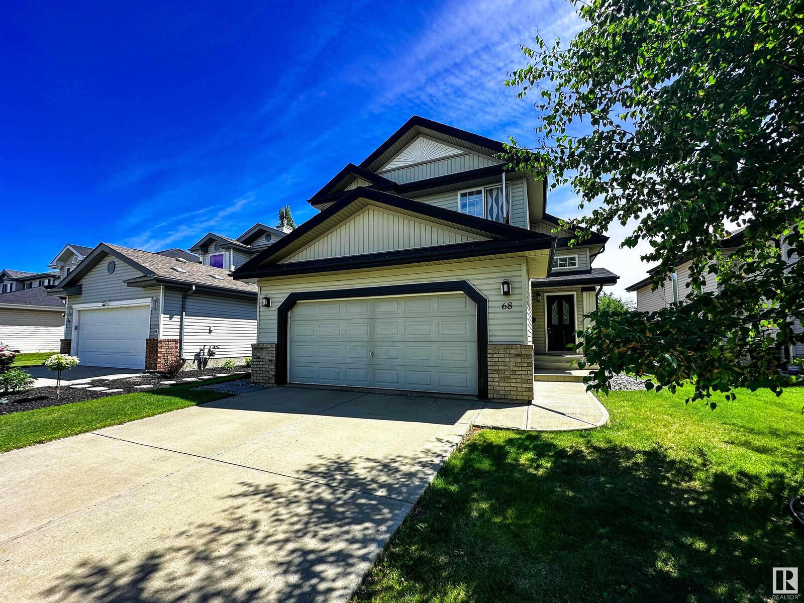Property Photo: 68 Newmarket Way AB T8N 7B8