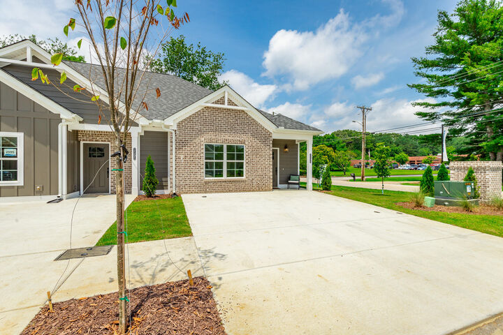 2575 Bannerman Lane  Chattanooga TN 37421 photo