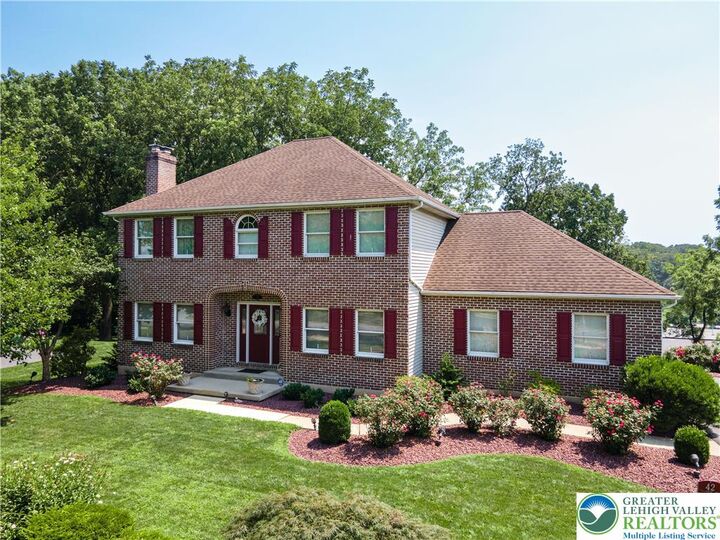 42 Clairmont Avenue  Palmer Twp PA 18045 photo
