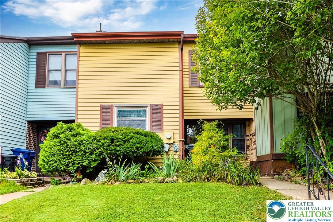 Property Photo:  1708 Redwood  PA 18104