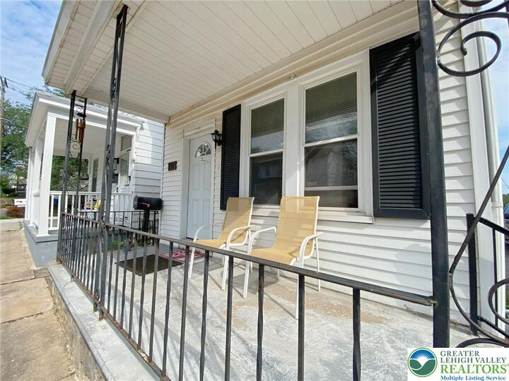 Property Photo:  541 Wilkes Barre Street  PA 18042 
