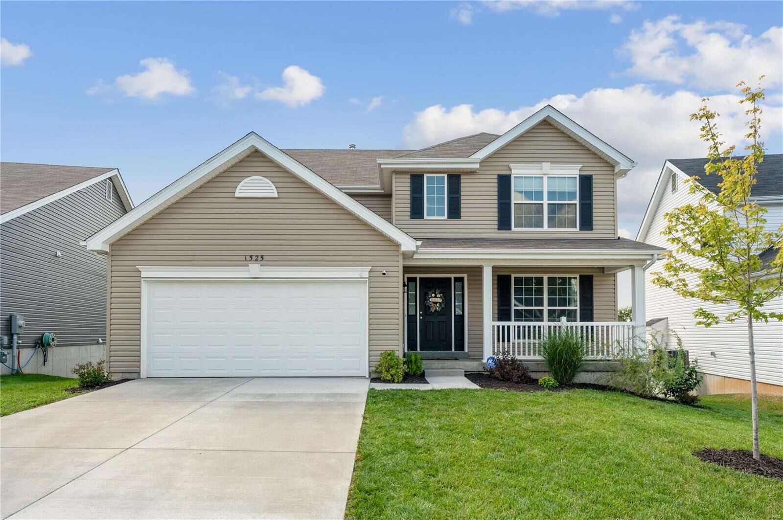 Property Photo: 1525 Cascade Lane MO 63025