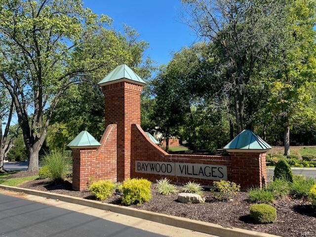 Property Photo:  208 Ambridge Court 202  MO 63017 