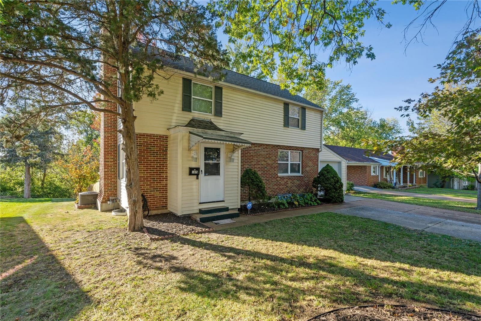 Property Photo:  105 Virginia Avenue  MO 63019 