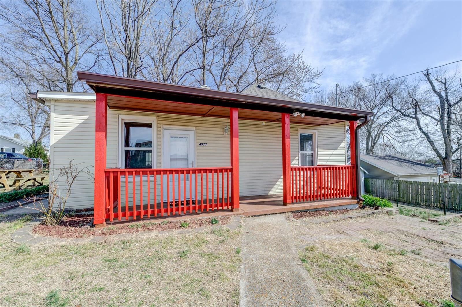 Property Photo: 4977 Seibert Avenue MO 63123